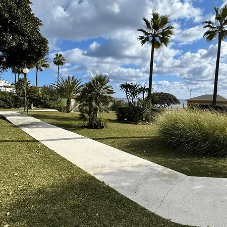 Beachfront ,the View Calahonda, Panoramic Sea Views Apartment Sitio de Calahonda
