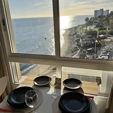 Apartment Beachfront ,the View Calahonda, Panoramic Sea Views