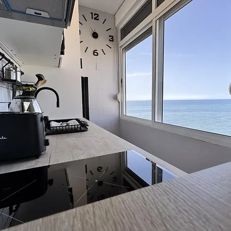 Beachfront ,the View Calahonda, Panoramic Sea Views *